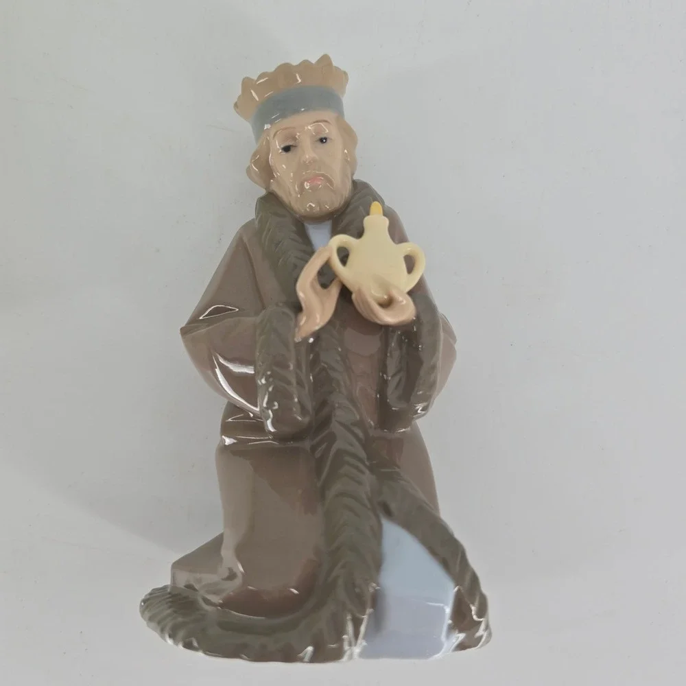 Vintage Hallmark Three Wise Men Porcelain Nativity Figurines Set Complete Boxed